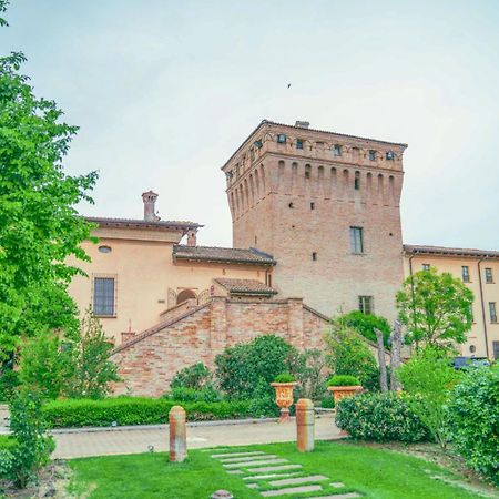 Cortemaggiore Hotel La Tavola Rotonda מראה חיצוני תמונה