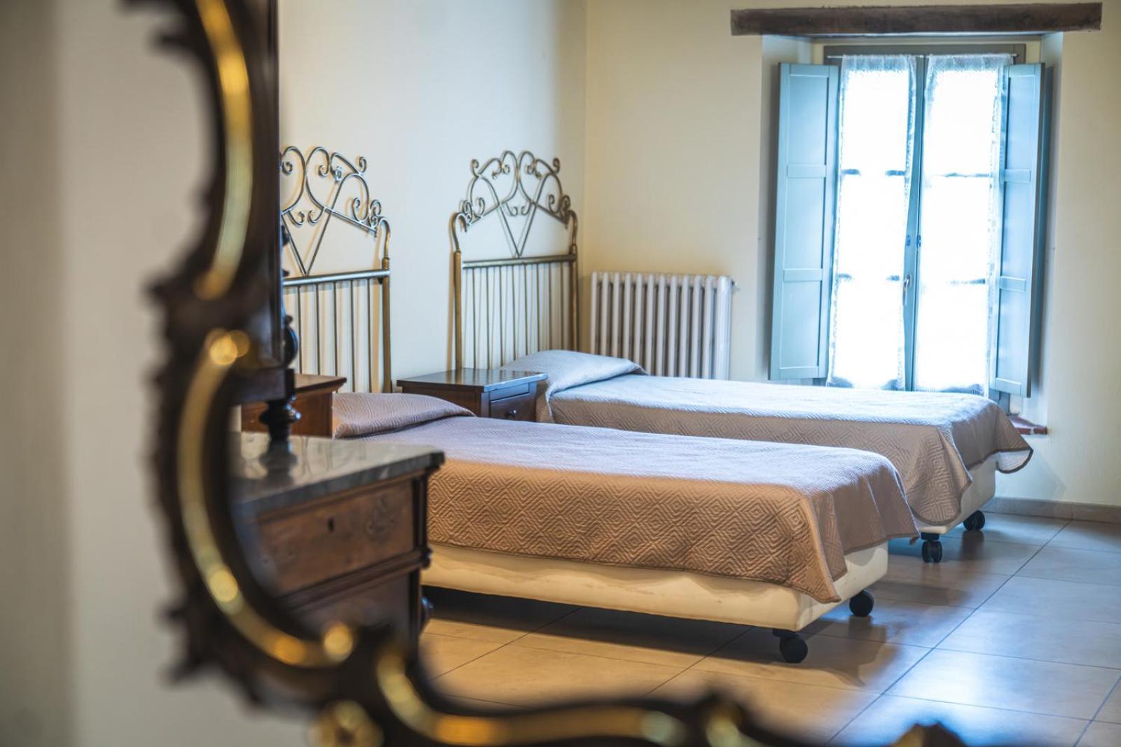 Cortemaggiore Hotel La Tavola Rotonda מראה חיצוני תמונה